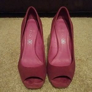 Raspberry Aldo peep toe wedges